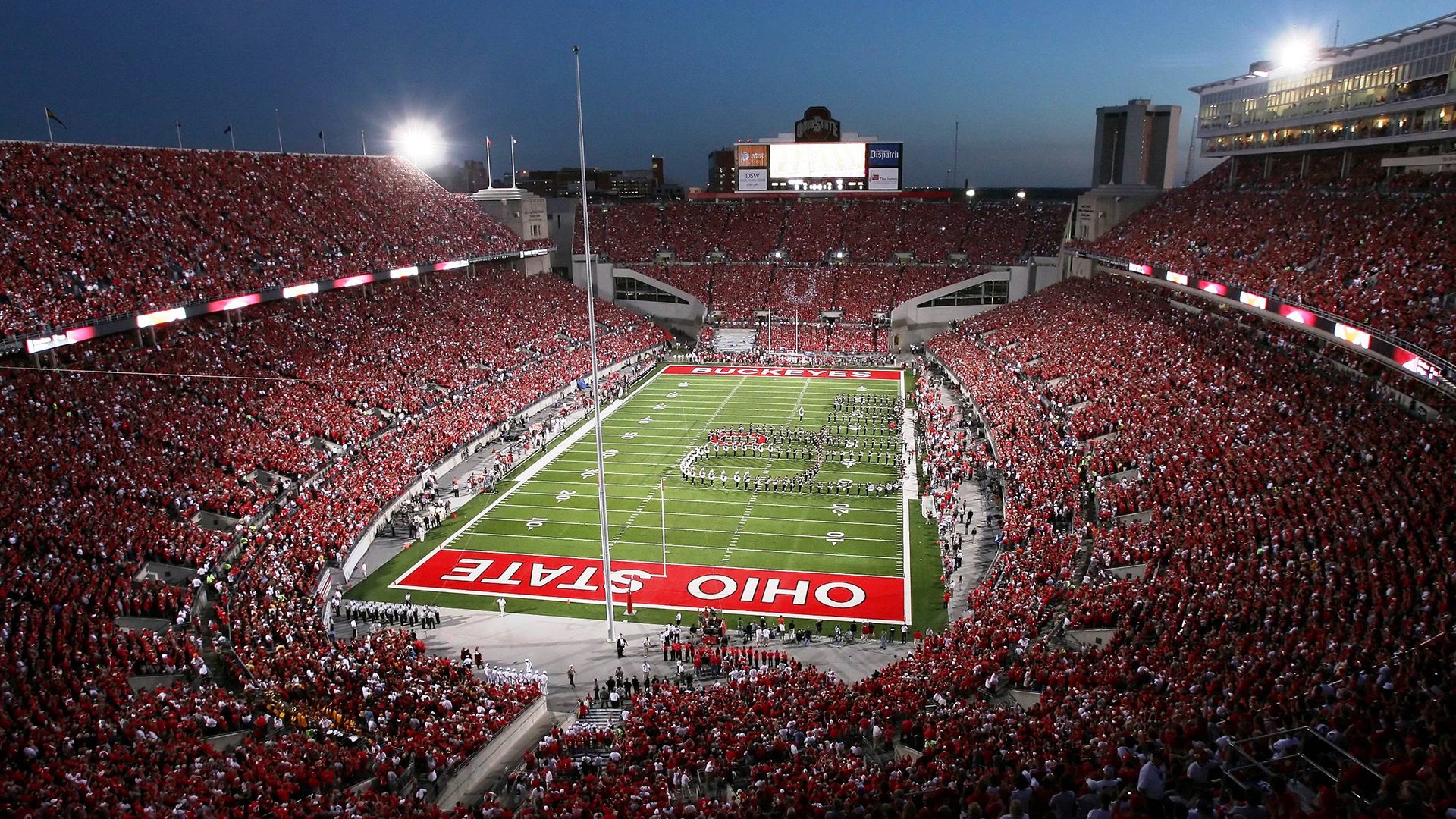 “德甲强队调整战术,迎接赛季冲刺”,德甲晋级