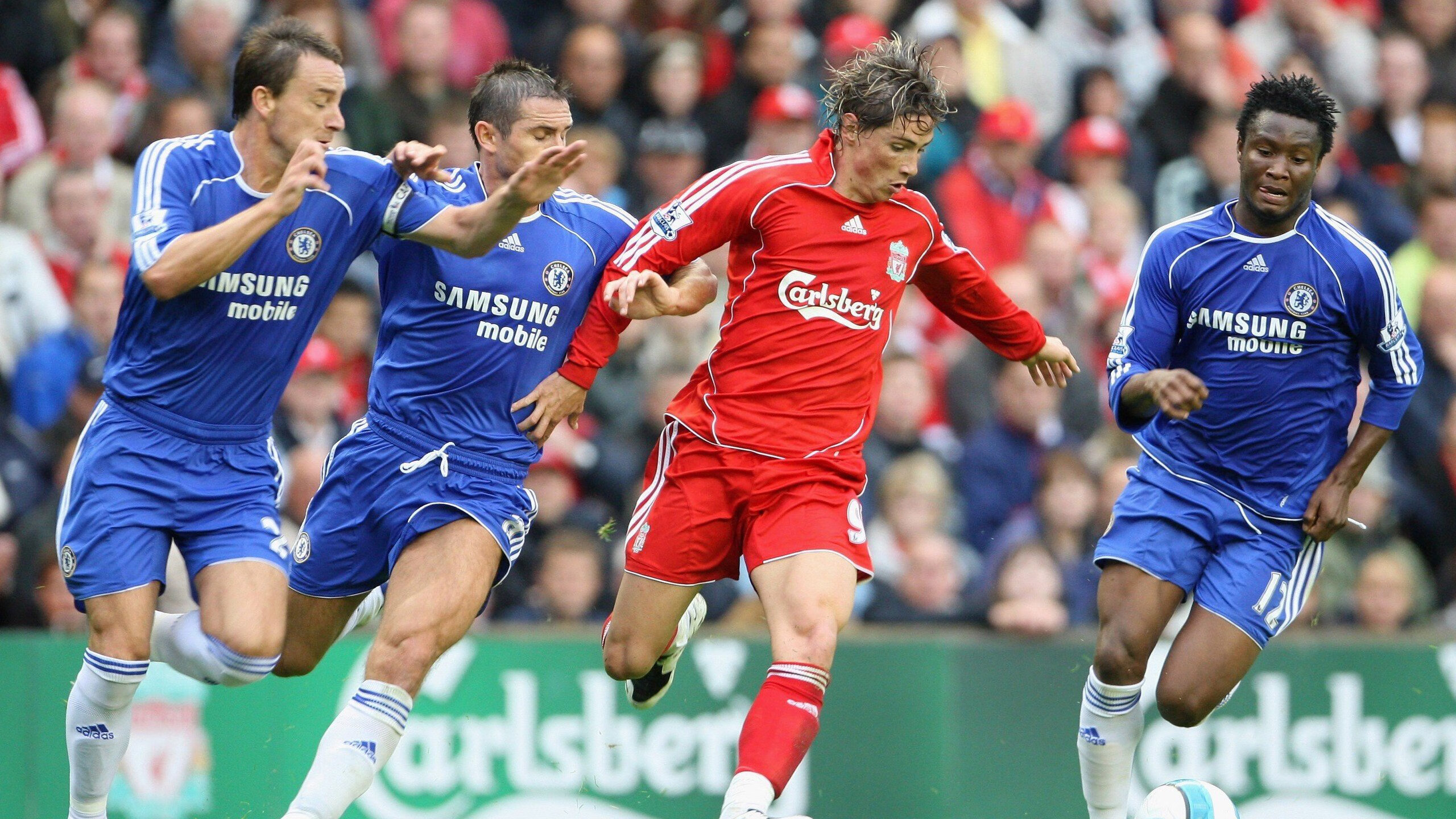 “球迷狂欢：最燃现场应援瞬间合集”，球迷音乐